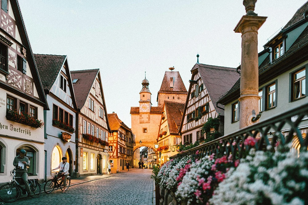 Romantična Bavarska – Augsburg, Harburg i Rothenburg - Follow Us Travel